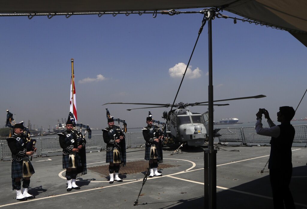 «Ο βασιλιάς είναι γυμνός»: Ο πόλεμος στη Μέση Ανατολή εκθέτει τις αδυναμίες του Βρετανικού Ναυτικού