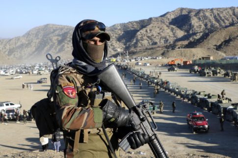 <br>Νεκρά ζώα εντοπίστηκαν στον Ίασμο Ροδόπης – Σε σκουπιδότοπο έχουν μετατραπεί οι παλιές εγκαταστάσεις της ΕΑΣ