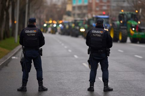 ΑΡΧΕΙΑ ΕΡΤ – ΡΙΚ <br>Επιστροφή του Μακαρίου – 7 Δεκεμβρίου 1974