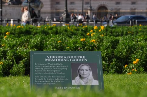 Σε πλήρη εξέλιξη οι επιχειρήσεις επαναπατρισμού από τη Μέση Ανατολή, άλλες δύο πτήσεις σήμερα από το Ομάν – Χθες επέστρεψαν 315 Έλληνες, η ανακοίνωση του υπ.Εξ.