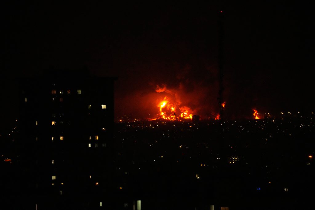 H Μέση Ανατολή φλέγεται: Όλες οι τελευταίες εξελίξεις από τους ανταποκριτές του ΕΡΤnews στην εμπόλεμη ζώνη