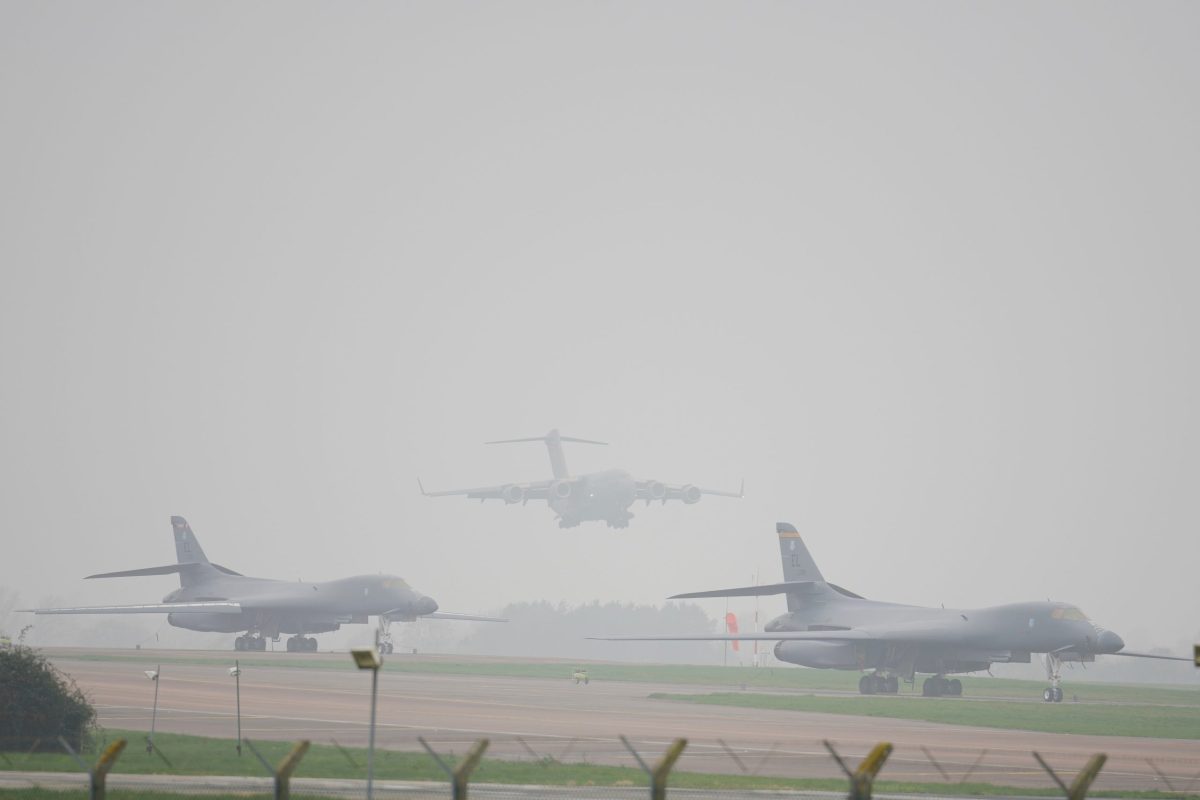 Βρετανία: Aμυντικές οι επιχειρήσεις έναντι των ιρανικών επιθέσεων, δηλώνει ο υπουργός Άμυνας