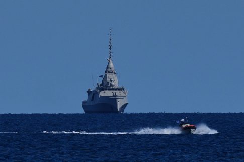 Με εντατικούς ρυθμούς συνεχίζονται οι επιστροφές των Ελλήνων από τη Μέση Ανατολή – Συνολικά 18 ειδικές πτήσεις έρχονται σήμερα, 14 αναχωρούν