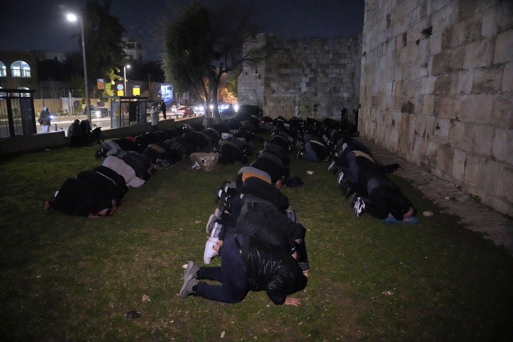 Η ισραηλινή αστυνομία επιτέθηκε σε δημοσιογράφους στην Ιερουσαλήμ – Τραυματίστηκε παραγωγός του CNN