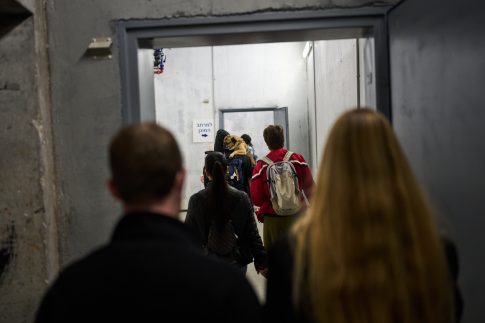 Γ. Λοβέρδος στον 102fm: Η κυβέρνηση παραμένει προσηλωμένη στην προάσπιση των εθνικών συμφερόντων διατηρώντας μια ξεκάθαρα φιλειρηνική στάση