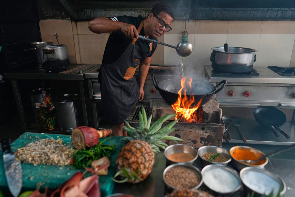 Πώς οι επιπτώσεις του πολέμου ΗΠΑ-Ισραήλ στο Ιράν φτάνουν σε κάθε γωνιά του κόσμου