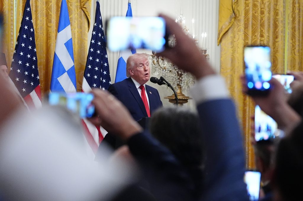 25η Μαρτίου στο Λευκό Οίκο: Αναφορά Τραμπ στους ιστορικούς δεσμούς των δύο χωρών – «Πυλώνας σταθερότητας η Ελλάδα» είπε ο Ελπιδοφόρος