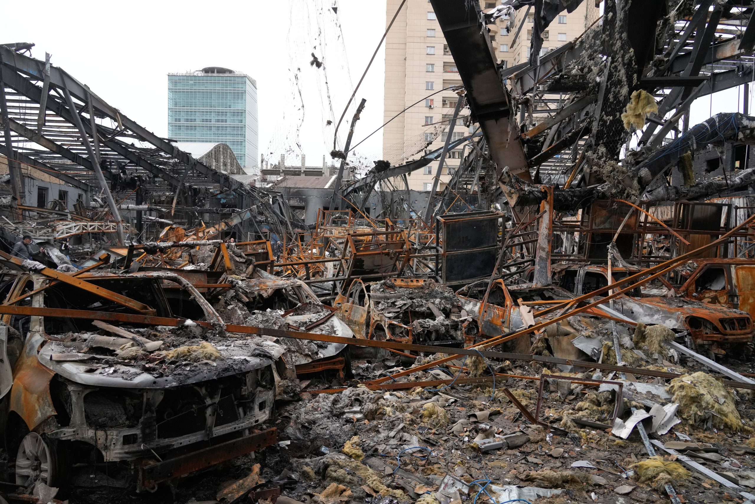 Κλιμάκωση στη Μέση Ανατολή: Πλήγματα σε ενεργειακές και βιομηχανικές υποδομές – Αυξάνεται η ανησυχία για την οικονομία