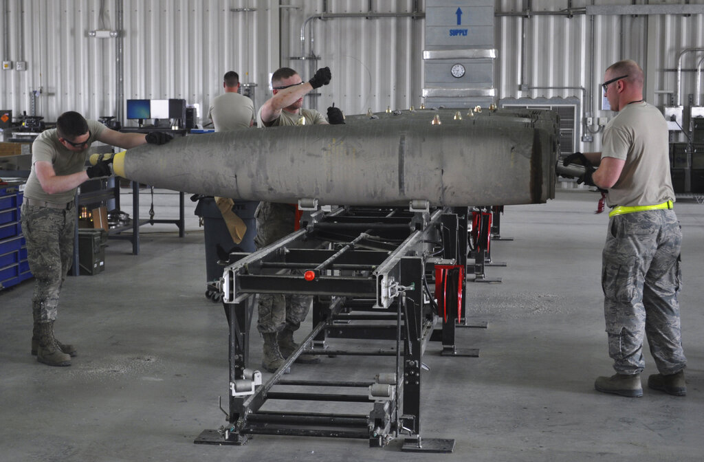 ΝΑΤΟ: O πόλεμος στη Μ. Ανατολή δεν έχει επηρεάσει τις παραγγελθείσες παραδόσεις όπλων της Ευρώπης στην Ουκρανία