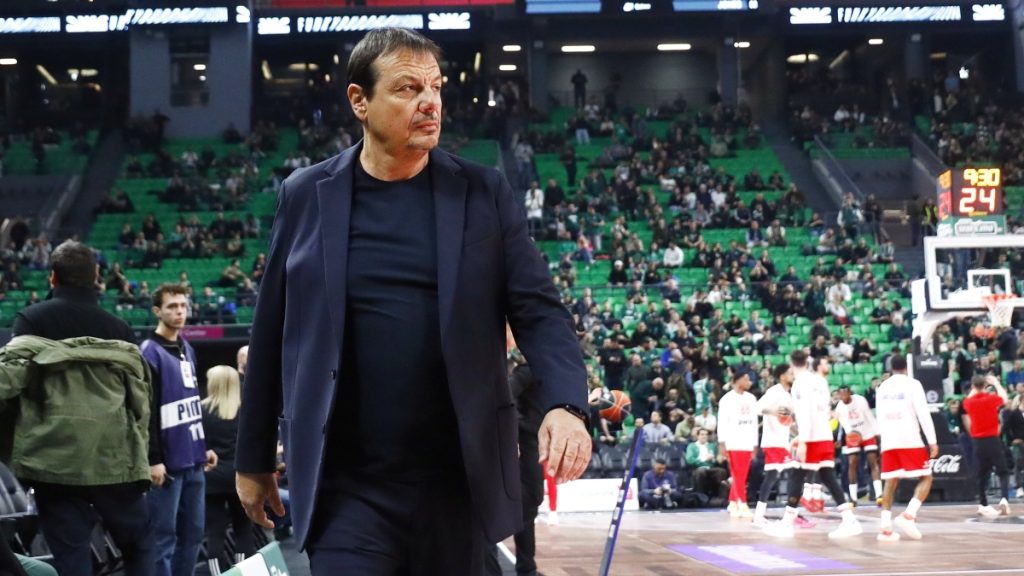 Αποχώρησε χωρίς να κάνει δηλώσεις ο Aταμάν – «Ήταν ένα θέατρο αυτό, όχι αγώνας μπάσκετ» (video)