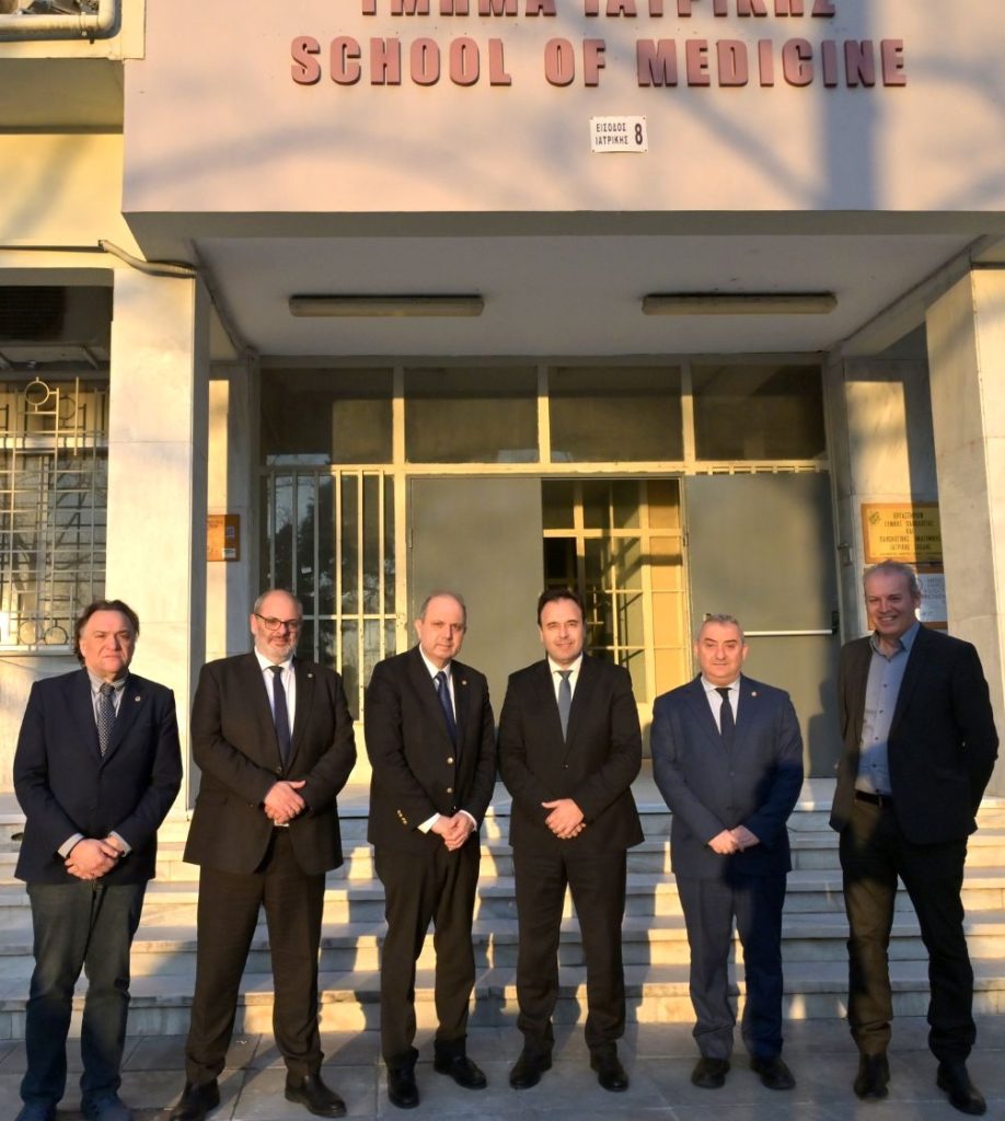 Τον πρώτο κύβο εμβύθισης σε Ελλάδα και ΝΑ Ευρώπη επισκέφθηκε στο Αριστοτέλειο Πανεπιστήμιο ο Υπ.Ψηφιακής Διακυβέρνησης Δ.Παπαστεργίου