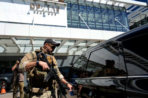 Το ΕΡΤnews στο Ισραήλ: Θραύσμα πυραύλου έπεσε δίπλα στον Πανάγιο Τάφο