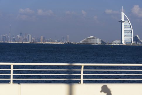 Σε πλήρη εξέλιξη οι επιχειρήσεις επαναπατρισμού από τη Μέση Ανατολή, άλλες δύο πτήσεις σήμερα από το Ομάν – Χθες επέστρεψαν 315 Έλληνες, η ανακοίνωση του υπ.Εξ.