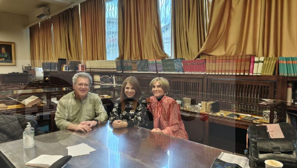 Χίος: Για την αξία της ορθογραφίας μιλούν οι καθηγήτριες που επιμελήθηκαν τον διαγωνισμό στη Βιβλιοθήκη «Κοραής»