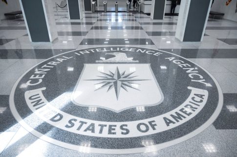 Φρουροί της Επανάστασης: Επίθεση σε τρία αμερικανικά και βρετανικά τάνκερ – Ένας νεκρός