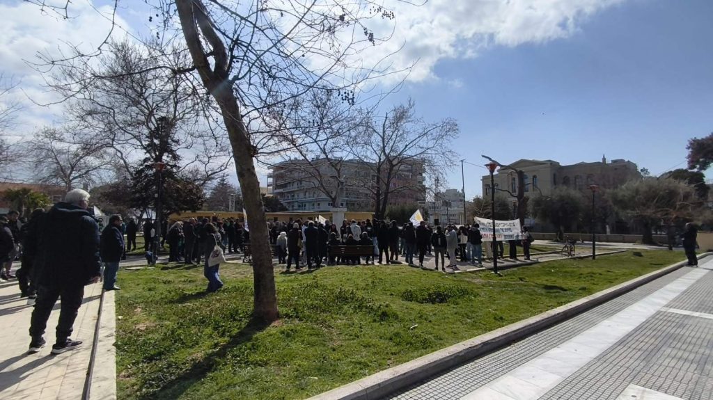 Αλεξανδρούπολη: Συλλαλητήριο από την Επιτροπή Ειρήνης και εργατικά σωματεία και φορείς στο Πάρκο Ακαδημίας