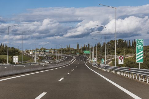 Αναστάτωση στην Αρτέμιδα από τη σπείρα διαρρηκτών με το λευκό βαν