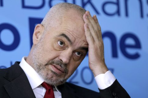 “Send Barron”: H διαδικτυακή καμπάνια για την στράτευση του Μπάρον Τραμπ στον πόλεμο με το Ιράν