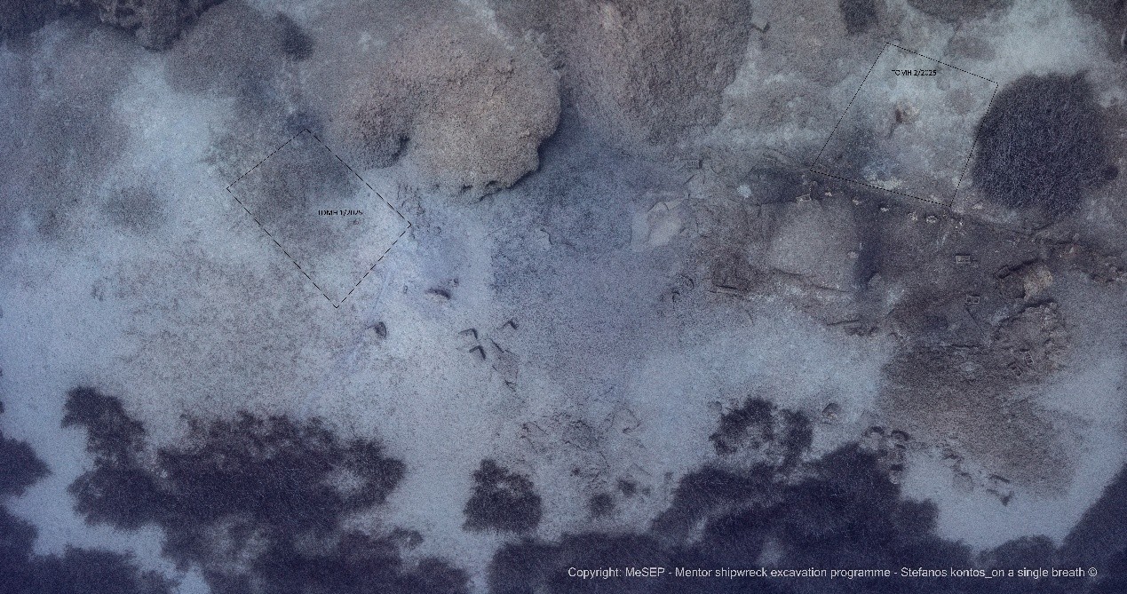 eik-1-geniki-apopsi-tou-xorou-tou-nayagiou-me-ti-thesi-ton-tomon-1-2-fotomosaiko-st-kontos Μπρίκι Μέντωρ: Σημαντική ανακάλυψη στο ναυάγιο του Έλγιν – Ανεκτίμητο θραύσμα από γλυπτό