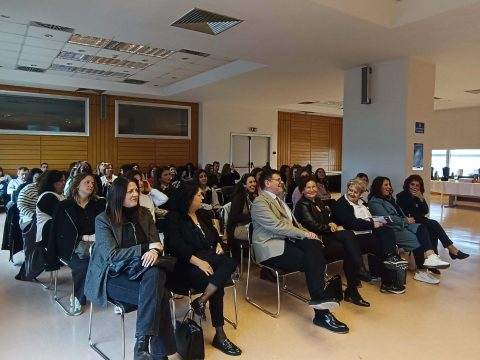 <br>Αποβολές μαθητών και στην Ηλεία για χρήση κινητών στα σχολεία