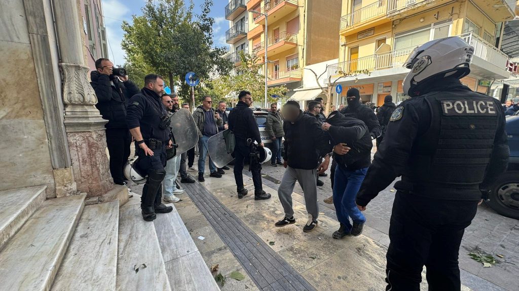 Ηράκλειο: Στον Εισαγγελέα οι συλληφθέντες για την εγκληματική οργάνωση που εκμεταλλευόταν αλλοδαπούς