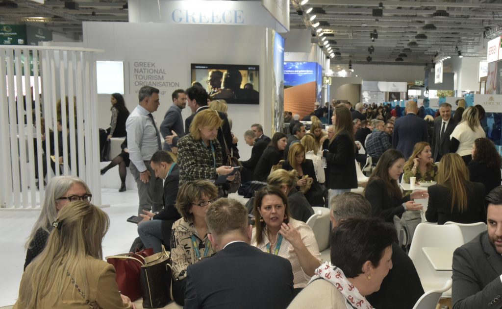 Η νέα τουριστική σεζόν στη σκιά του πολέμου στη Μέση Ανατολή