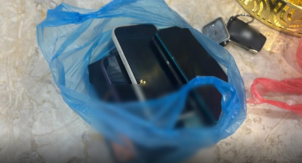 Εξαρθρώθηκε σπείρα που εξαπατούσε πολίτες παριστάνοντας υπαλλήλους του ΔΕΔΔΗΕ ή λογιστές – Εξιχνιάστηκαν πάνω απο 40 απάτες