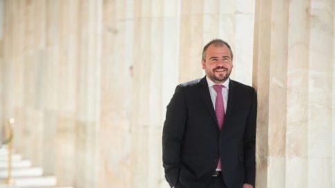 “Send Barron”: H διαδικτυακή καμπάνια για την στράτευση του Μπάρον Τραμπ στον πόλεμο με το Ιράν