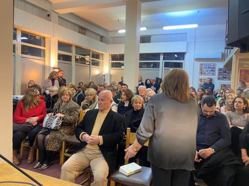 Βίκυ Φλέσσα από Τρίπολη: Μιλάμε μία γλώσσα με βίο σαράντα αιώνων, αδιαλείπτως ομιλούμενη