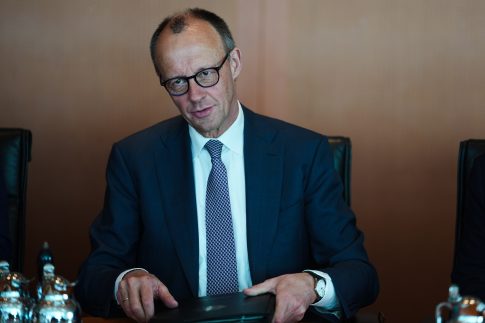 Χέγκσεθ: Ο Μοτζτάμπα Χαμενεΐ έχει τραυματιστεί και πιθανότατα έχει παραμορφωθεί