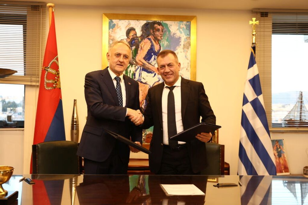 Γιάννης Βρούτσης και Ζόραν Γκάιτς υπέγραψαν Μνημόνιο Συνεργασίας Ελλάδας – Σερβίας στον Αθλητισμό  ​