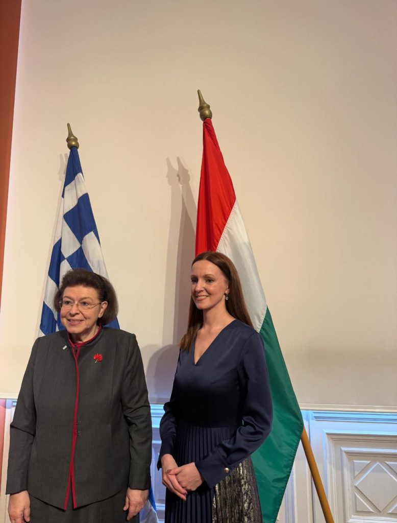 Λίνα Μενδώνη: Μια μακρά και απαιτητική διαδρομή ολοκληρώνεται με την επιστροφή των εννέα αρχαιοτήτων από τη Βουδαπέστη στην αργολική γη