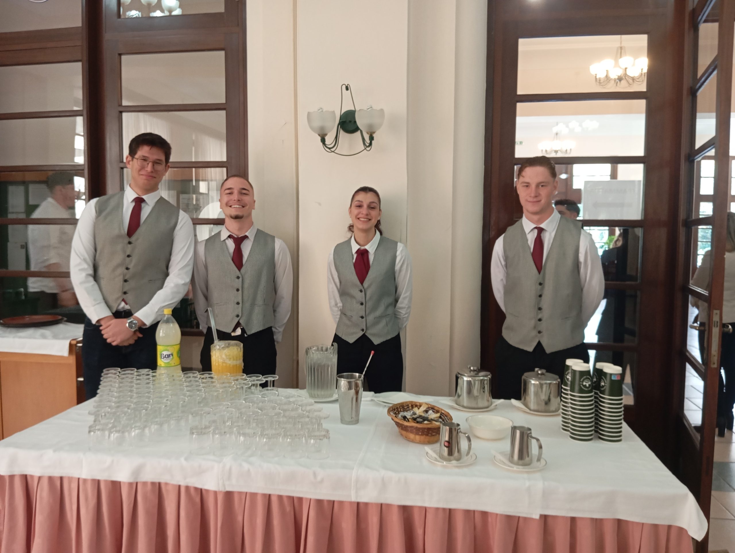 ΣΑΕΚ Τουρισμού Ρόδου: Σπουδαστές έστησαν πραγματικό brunch buffet στο πλαίσιο εκπαιδευτικού project  ​