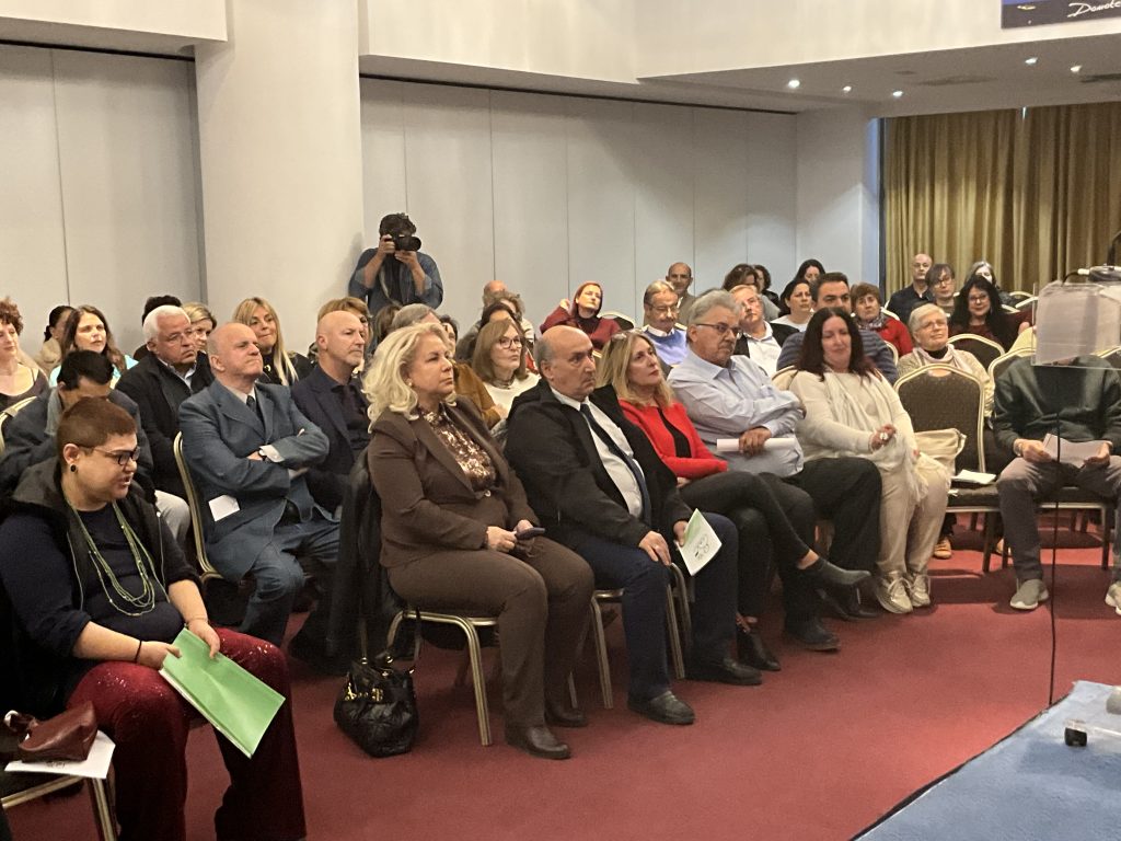 «Σπάμε τη σιωπή και μιλάμε για την ψυχική υγεία» – Κατάμεστο το Ξενία Βόλου στην εκδήλωση γνωριμίας του ΣΟΦΨΥ Μαγνησίας