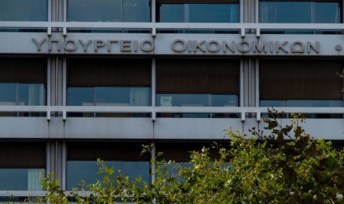 Δίκη Χρυσής Αυγής: Την απόρριψη όλων των ελαφρυντικών πρότεινε η εισαγγελέας – Επίθεση Λαγού στους δικαστές