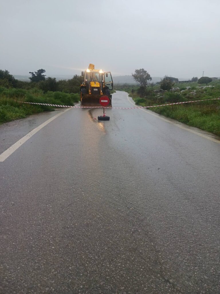 Ηράκλειο: Μικρής έκτασης κατολισθήσεις και πολλή προσοχή στους δρόμους λόγω βροχοπτώσεων
