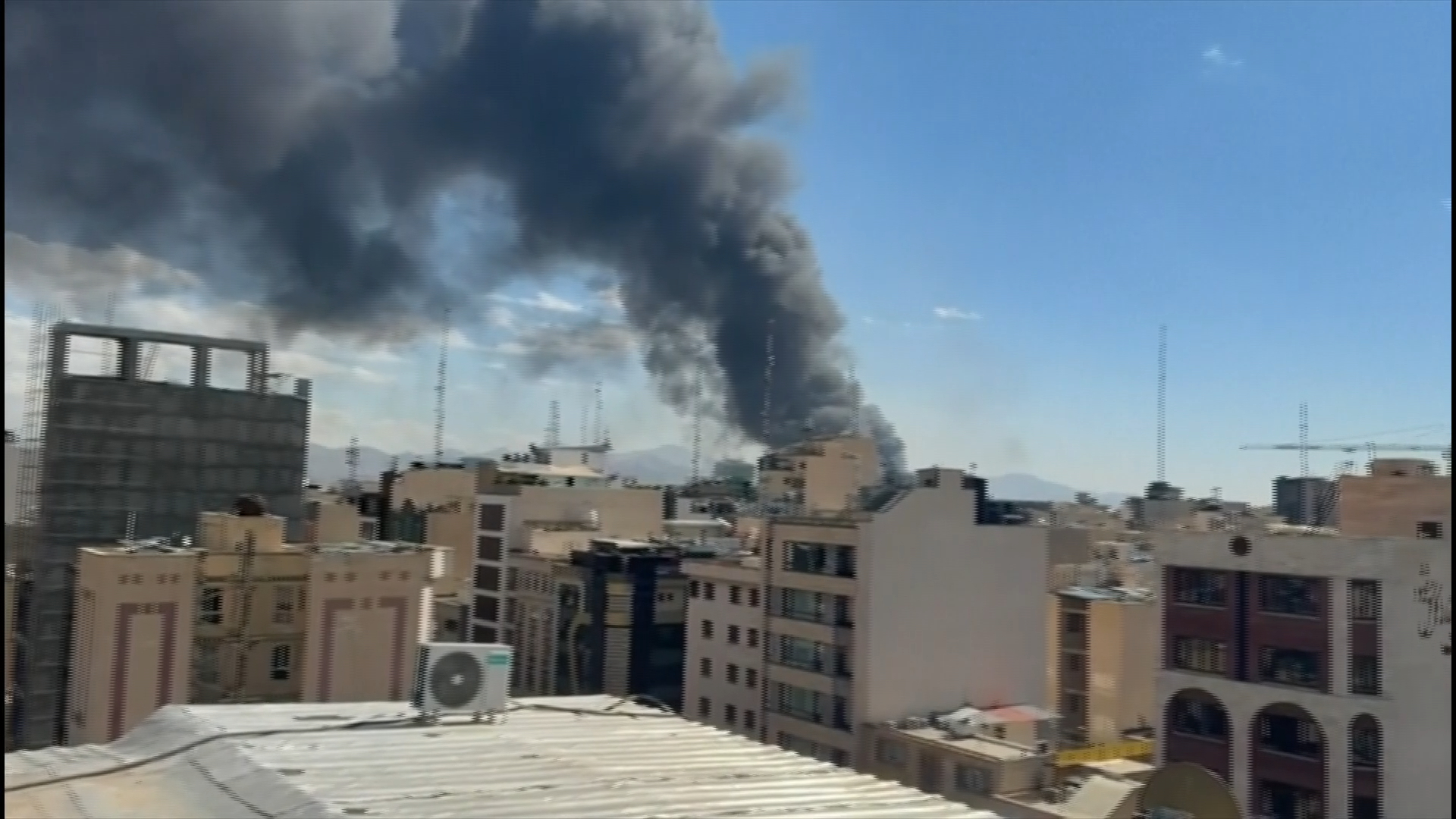 Ιρανικά ΜΜΕ: Νεκροί επτά στρατιωτικοί διοικητές  – Ποιοι ήταν οι στόχοι της επίθεσης  ​