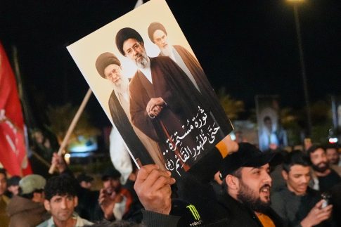 “Send Barron”: H διαδικτυακή καμπάνια για την στράτευση του Μπάρον Τραμπ στον πόλεμο με το Ιράν