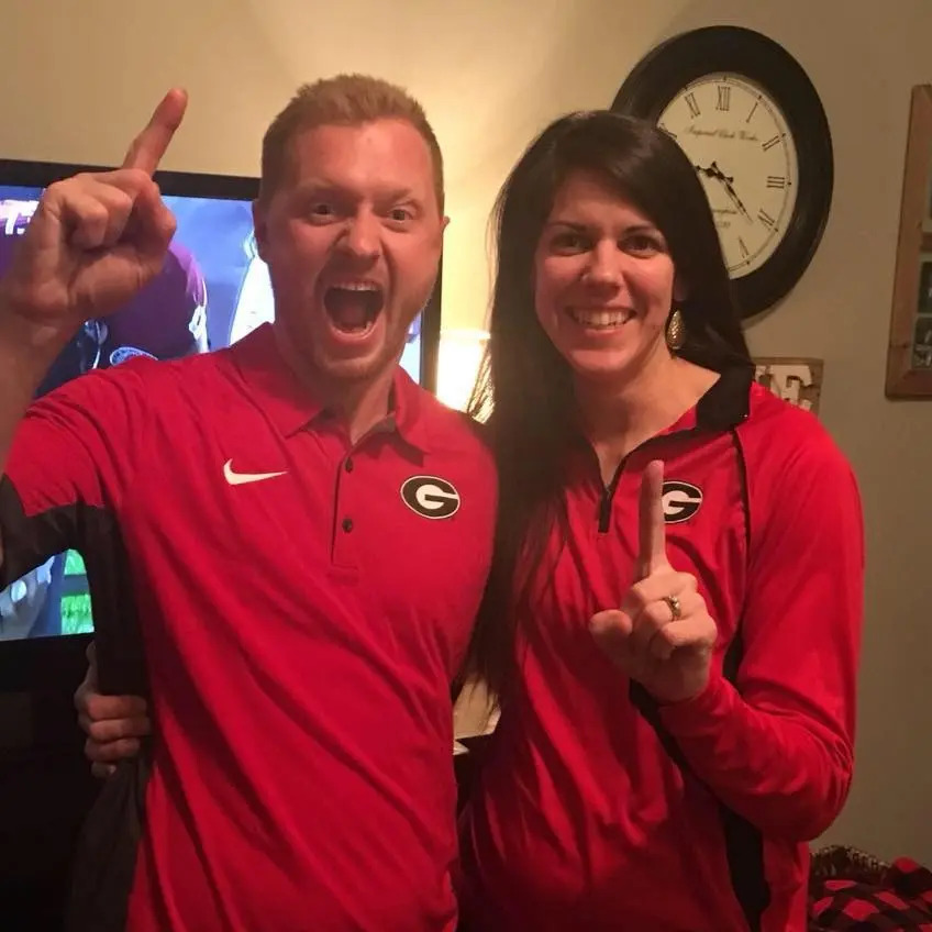 jason-hughes-wife-laura-palmer-123089085 Τραγική κατάληξη φάρσας μαθητών σε σπίτι καθηγητή: 18χρονος σκότωσε με το αυτοκίνητό του εκπαιδευτικό