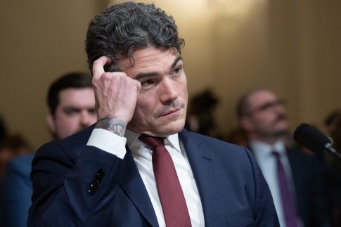 To EΡΤnews στο Ισραήλ: Αυτοψία στο διαμέρισμα όπου χάθηκαν δύο ζωές από πύραυλο διασποράς – Στο στόχαστρο του IDF η πυραμίδα του Ιράν