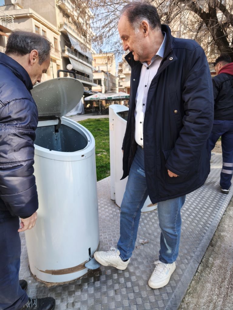 Τρίκαλα: Βυθιζόμενοι κάδοι απορριμμάτων με τηλεματική παρακολούθηση