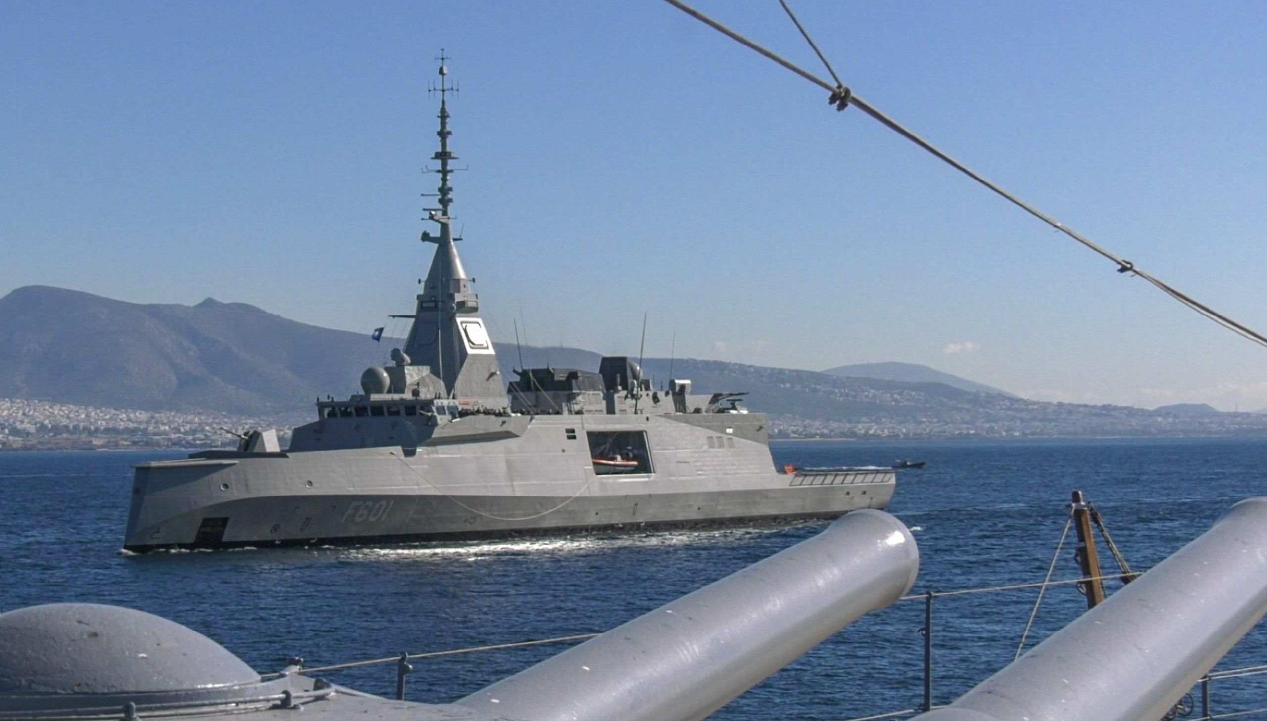 Απέπλευσαν για την Κύπρο οι φρεγάτες «Κίμων» και «Ψαρά» – Στην Πάφο σταθμεύουν τέσσερα F-16  ​