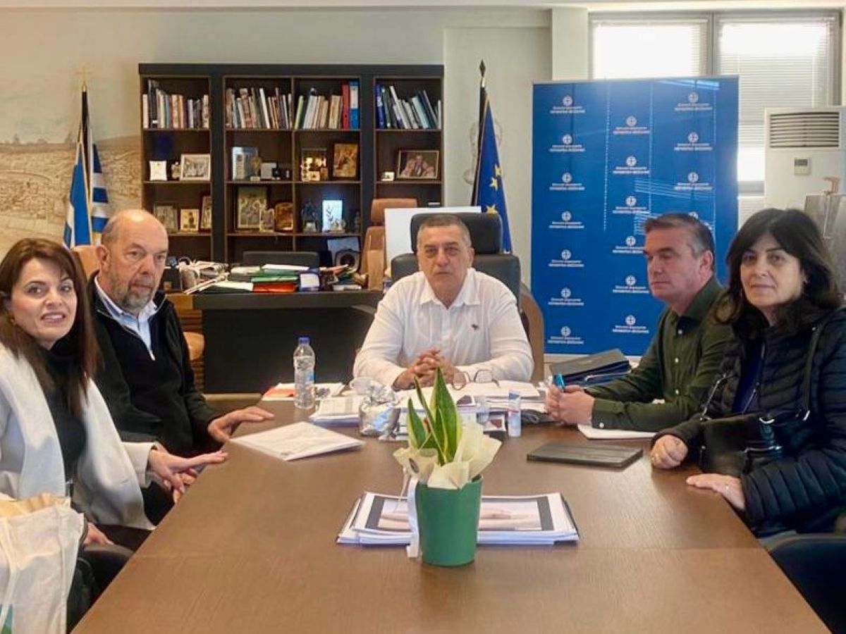 Συνάντηση στην Περιφέρεια Θεσσαλίας για την Αβερώφειο Γεωργική Σχολή