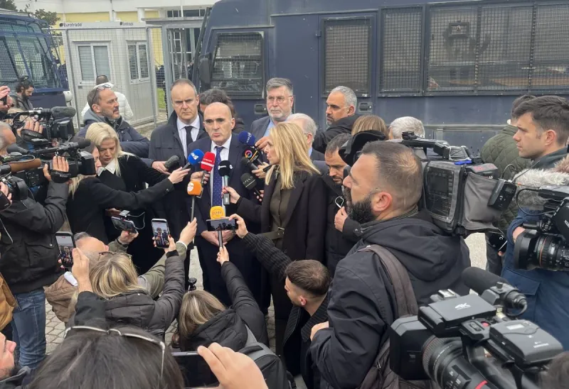 Δίκη για Τέμπη: Διακοπή για την 1η Απριλίου ζήτησε η πρόεδρος – Πέντε ώρες έντασης και αντεγκλίσεων για την κατλληλότητα της αίθουσας