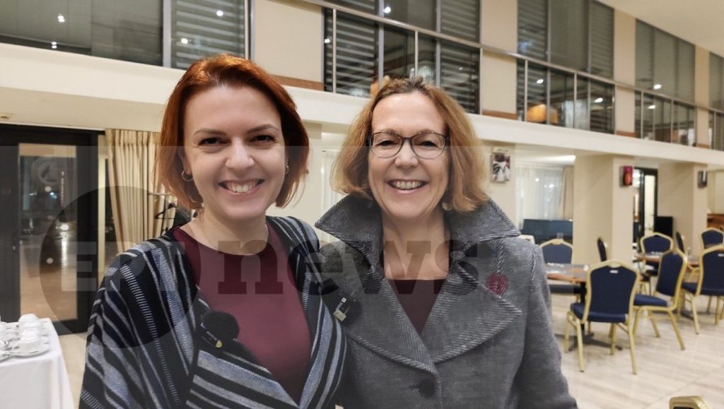 Στο ΕΡΤnews η Επικεφαλής της Ύπατης Αρμοστείας του ΟΗΕ για τους πρόσφυγες στην Ελλάδα: Ανάγκη να αυξηθούν οι νόμιμες οδοί μετανάστευσης