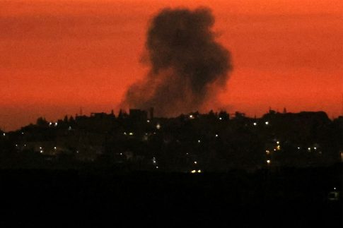 Εκμεταλλευτική σχέση «ενοικίασης» εργαζομένων και δη καλλιτεχνών καταγγέλλει η ΛΑΣ