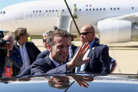 “Send Barron”: H διαδικτυακή καμπάνια για την στράτευση του Μπάρον Τραμπ στον πόλεμο με το Ιράν