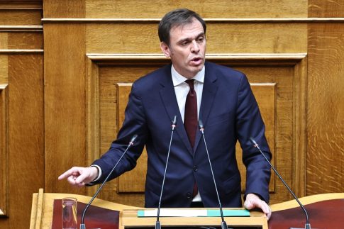 ΑΡΧΕΙΑ ΕΡΤ – ΡΙΚ <br>Επιστροφή του Μακαρίου – 7 Δεκεμβρίου 1974