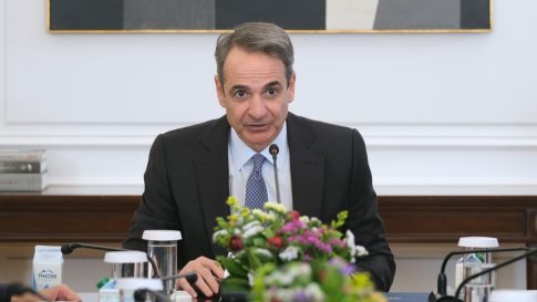 Λονδίνο: Πυρπολήθηκαν τέσσερα ασθενοφόρα της εβραϊκής κοινότητας – Σε βίντεο οι δράστες