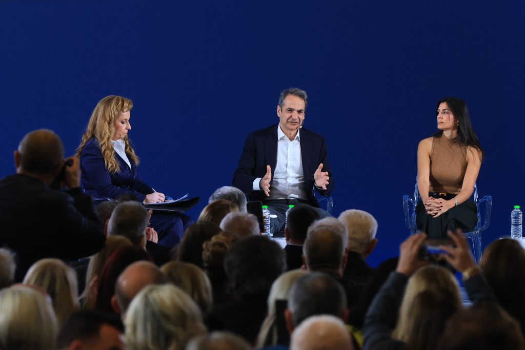 Μητσοτάκης από Λάρισα: Ανακοινώσεις σύντομα για τη στήριξη της ελληνικής ενεργοβόρου βιομηχανίας